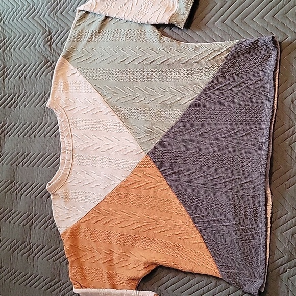 Boutique sweater - Picture 1 of 1